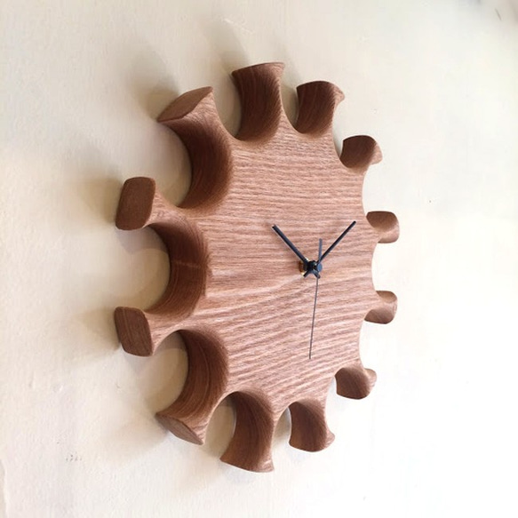 掛け時計　”hana”　タモ無垢材　＜受注製作＞ 3枚目の画像