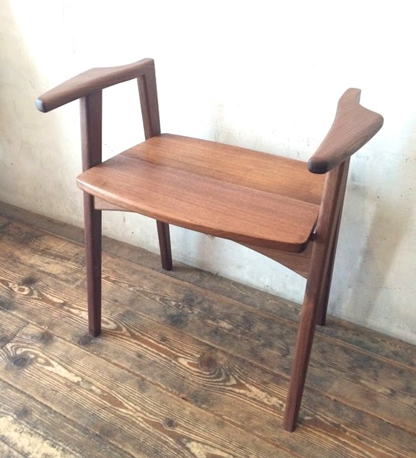 玄関スツール「リリー」ウォールナット板座　※受注製作 