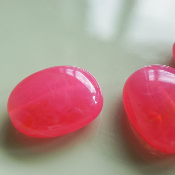 Pink Oval Beads (4pcs) 2枚目の画像