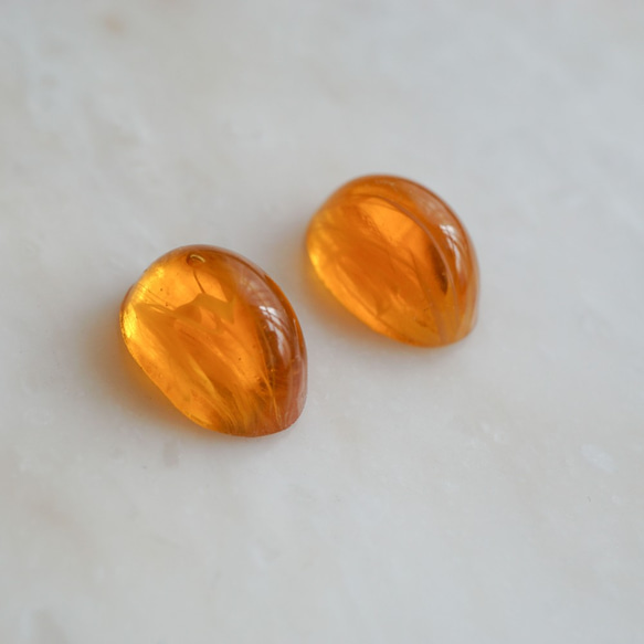 1970's Glass Topaz Cabochon (2pcs) 3枚目の画像