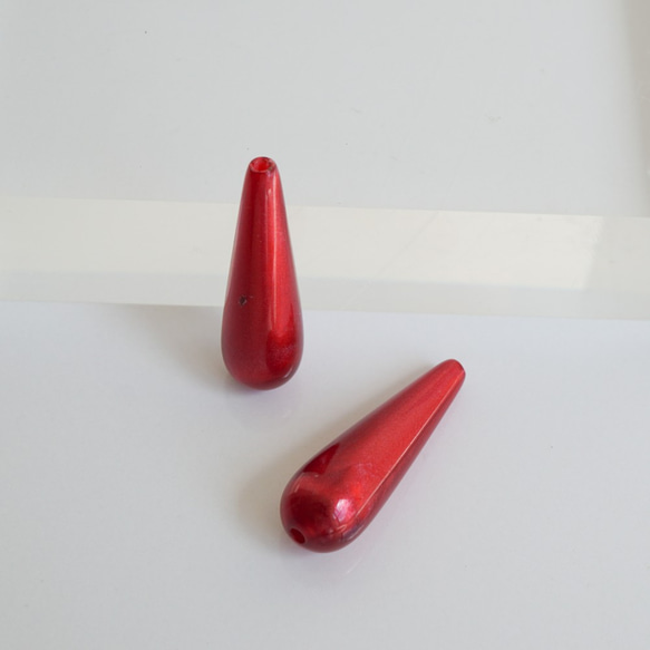 1980's Teardrop Beads -Red- (2pcs) 1枚目の画像