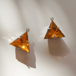 Triangle Yellow Charm (2pcs) 1枚目の画像