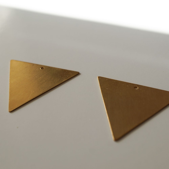 Triangle Brass Charm (2pcs) 2枚目の画像