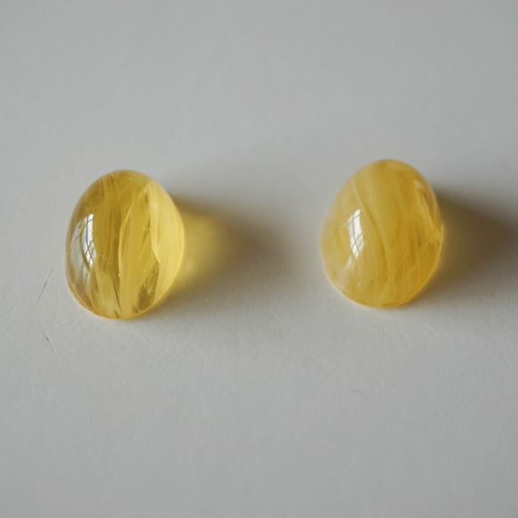 Vintage Yellow Marble Cabochon (2pcs) 3枚目の画像