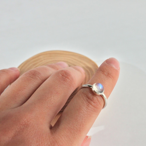 小粒レインボームーンストーンring 10号 指輪・リング D.W.F