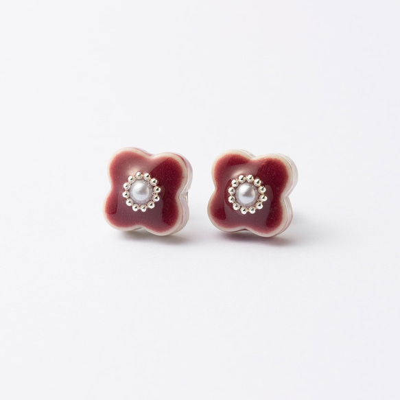美濃焼 陶器 小花 パール ピアス／イヤリング｜茜色 フラワー 2枚目の画像