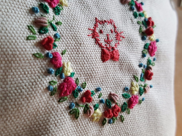 ［手工刺繡收納包］咪咪花圈　※即興產物 第8張的照片