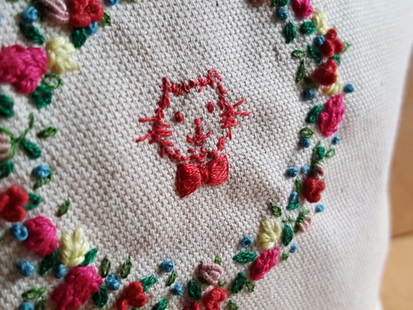 ［手工刺繡收納包］咪咪花圈　※即興產物 第10張的照片