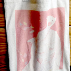 [少女と彼女のサンバード]  - ピンクのキャンバスバッグモデル 3枚目の画像