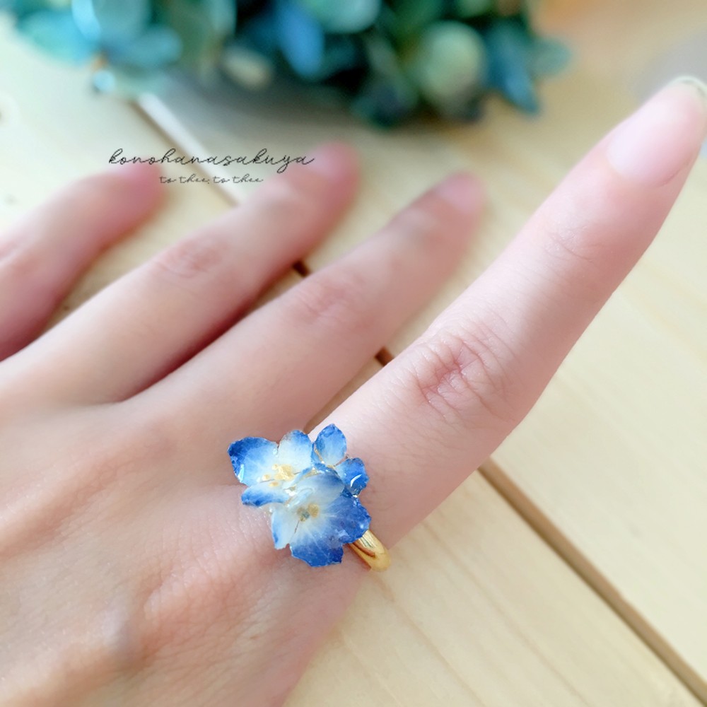 【新品】送料込み　フラワーリング(ピンク×ホワイト)