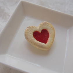 ハートのイチゴジャムクッキーのブローチ 3枚目の画像