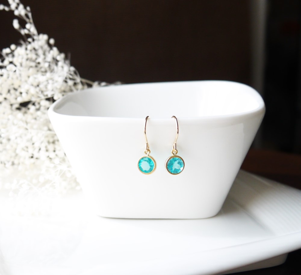 〈14kgf〉アパタイトのブリリアントカットピアス