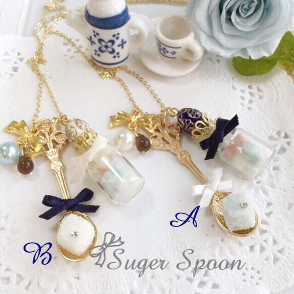 K16gp Tea party antique spoon & sugar pot necklace 2枚目の画像