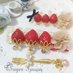 【受注制作】Juicy! fresh strawberry hair accessory（L）02 1枚目の画像