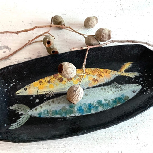お皿以上（魚）おもしろい陶器plate_potteryプレート 長皿 ShuYi陶