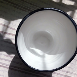 黑與白的斡旋-手握杯_陶器茶杯 第5張的照片