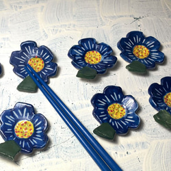 縞模様の紺色の花の形をした箸の残り（売り切れリメイク）_陶器の箸の残り 3枚目の画像