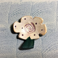 オリジナルヌードカラーの花の形をした箸置き_陶器の箸置き 2枚目の画像