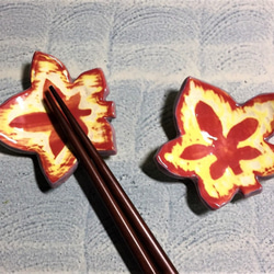 楓葉紅了筷子架_陶器筷架 第1張的照片