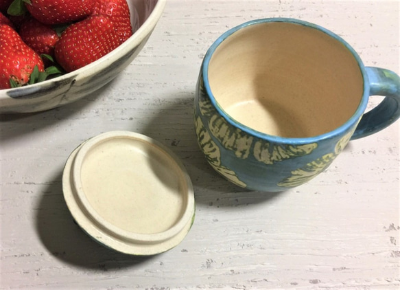 ポップスタイルの印象ポピーシリーズ - ふたコーヒーカップを持つ陶器のマグカップ_ 3枚目の画像