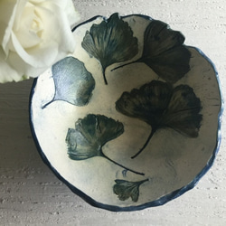 イェ・トゥオイチョウの葉の陶器の食器用食器類 2枚目の画像