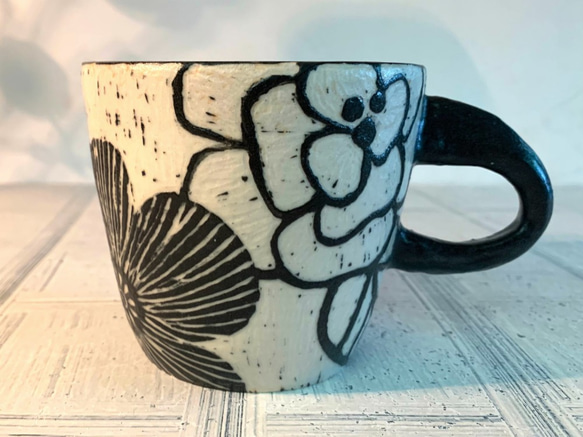 ヤン彫刻シリーズ-フラワーホワイト陶器コーヒーカップ（売り切れ、リメイク）_陶器マグ 2枚目の画像