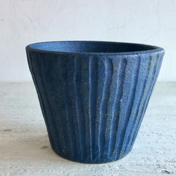 タンニンブルーシンプルなストレートグレイン_陶器の花鉢植え 2枚目の画像