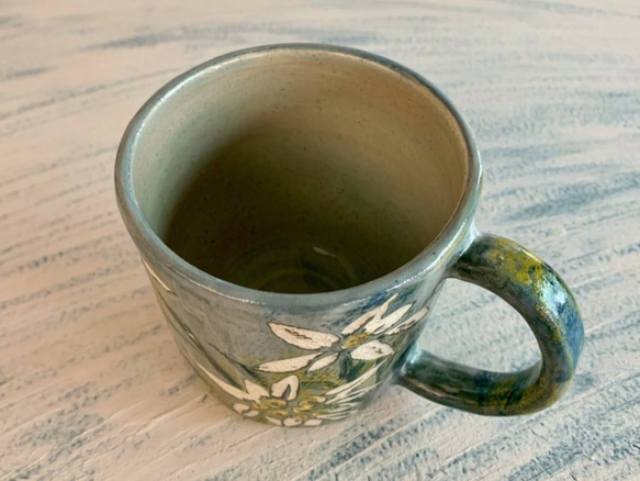 雪絨花刻畫咖啡杯_陶器馬克杯 第3張的照片