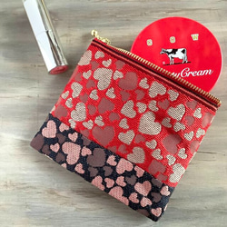 畳縁　硬幣錢包　衛生用品案　心形圖案　紅色的　黑色　可愛的　日式 第1張的照片