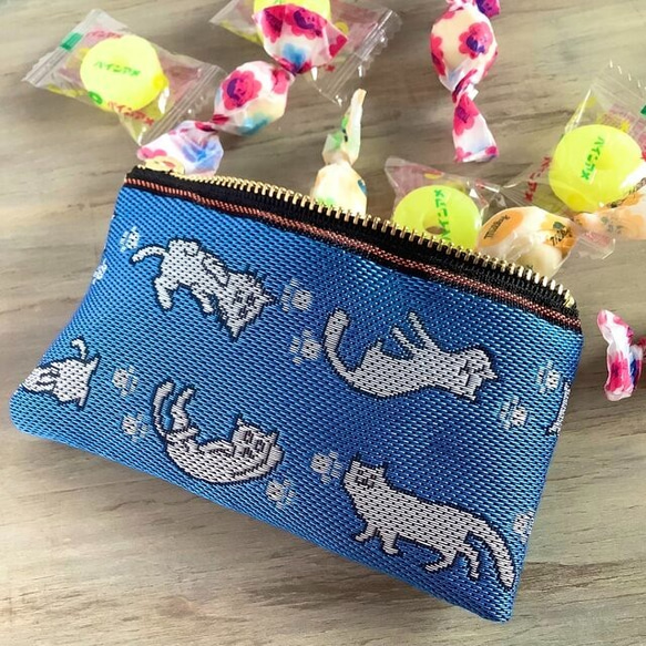 畳縁  硬幣錢包　名片夾　日式　貓放鬆　藍色的　可爱 第5張的照片