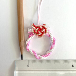 水引 ミニリース 正月飾り aiboの首輪 ロボホン ミニチュア ドールハウスに！ 白ピンク 3枚目の画像