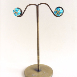 水引“Mizuhiki”製作　綠松石×金　球形耳環　雙色　bi-color 第3張的照片