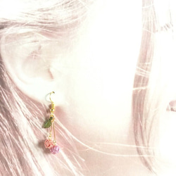 水引“Mizuhiki”製作　櫻桃　耳環　可愛　少女的 第3張的照片