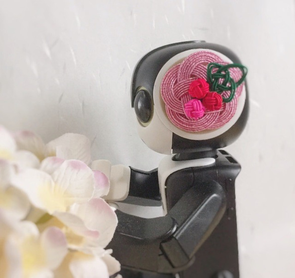 【新作】ロボホン　耳飾り　水引製　ラズベリー　赤い実　イチゴ　ベリー 1枚目の画像