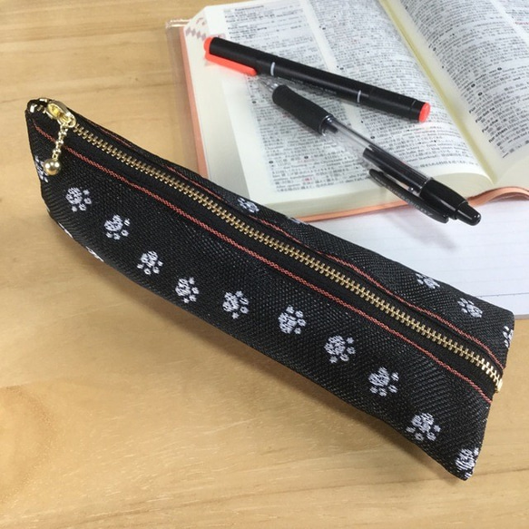 畳縁　狗狗貓的足跡　筆盒　 黑白 第1張的照片