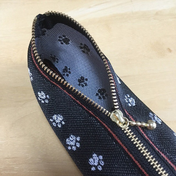 畳縁　狗狗貓的足跡　筆盒　 黑白 第3張的照片