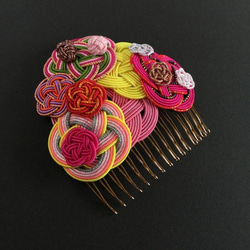 “水引“Mizuhiki”製作　髮飾　梳子　華美　花的顏色 第2張的照片