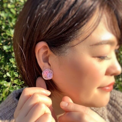 水引“Mizuhiki”製作　櫻花盛開　耳環　日式　少女的　鈦配件 第2張的照片