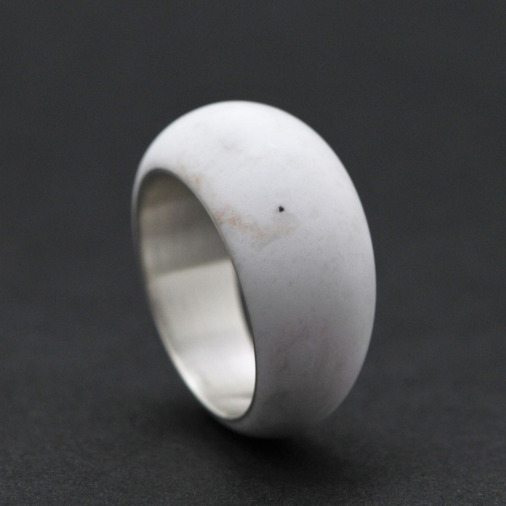 ストーンリング リングサイズ15号 stone Ring / カラー・ホワイト 樹脂　シルバー