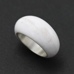 Questone 戒指戒指尺寸 13 Questone 戒指/顏色白色樹脂銀 第1張的照片