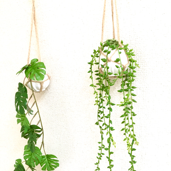 グリーンネックレスのハンギングプランツ（右から2番目）　 壁掛けフェイクグリーン　ハンギンググリーン　観葉植物　1個 4枚目の画像