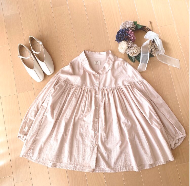 ☆受注制作☆着丈60cm☆春色☆丸襟ショルダーのギャザーブラウス☆コットンローン☆カラーオーダー☆フェミニンブラウス☆