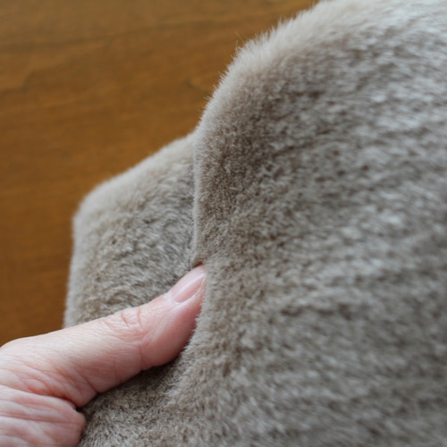 ハンドメイド ムートン ポーチ