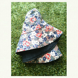 リバーシブル帽子 デニム&花柄 3枚目の画像