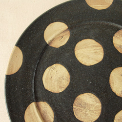 B　イエロードット　黒　陶器　　24.5ｃｍ　大皿　フラット 4枚目の画像