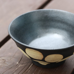 お茶碗　黒　イエロードット　陶器　黄色　水玉 4枚目の画像