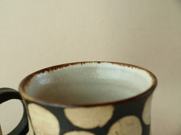 【マグカップ　200】　イエロードット　マグカップ　陶器　　200ｃｃ 4枚目の画像