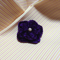 毛糸のお花のブローチ 3枚目の画像