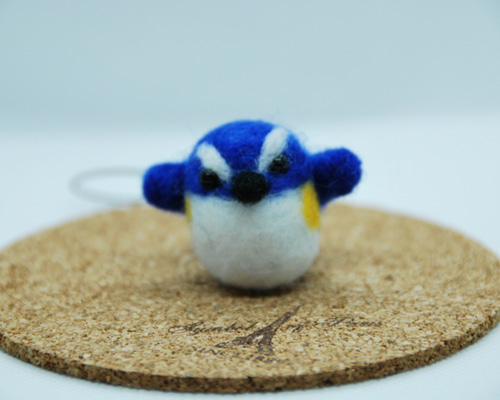 羊毛フェルト作家ribo様の幸せの青い鳥 送料無料】羊毛フェルト ストラップ ルリビタキ 幸せの青い鳥 羊毛