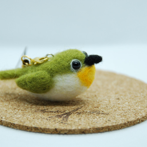☆羊毛フェルト 鳥 ハンドメイド☆メジロのストラップ ひど